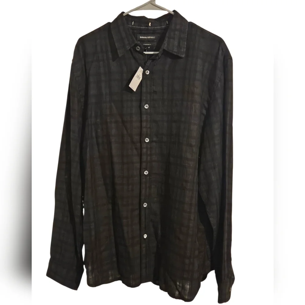 Banana Republic Black Plaid Button Down Shirt